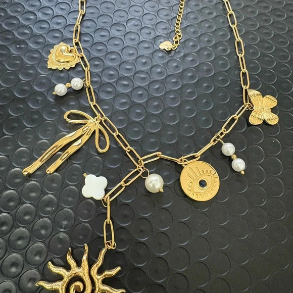 Bow charm & co. Necklace - Picture 4 of 8